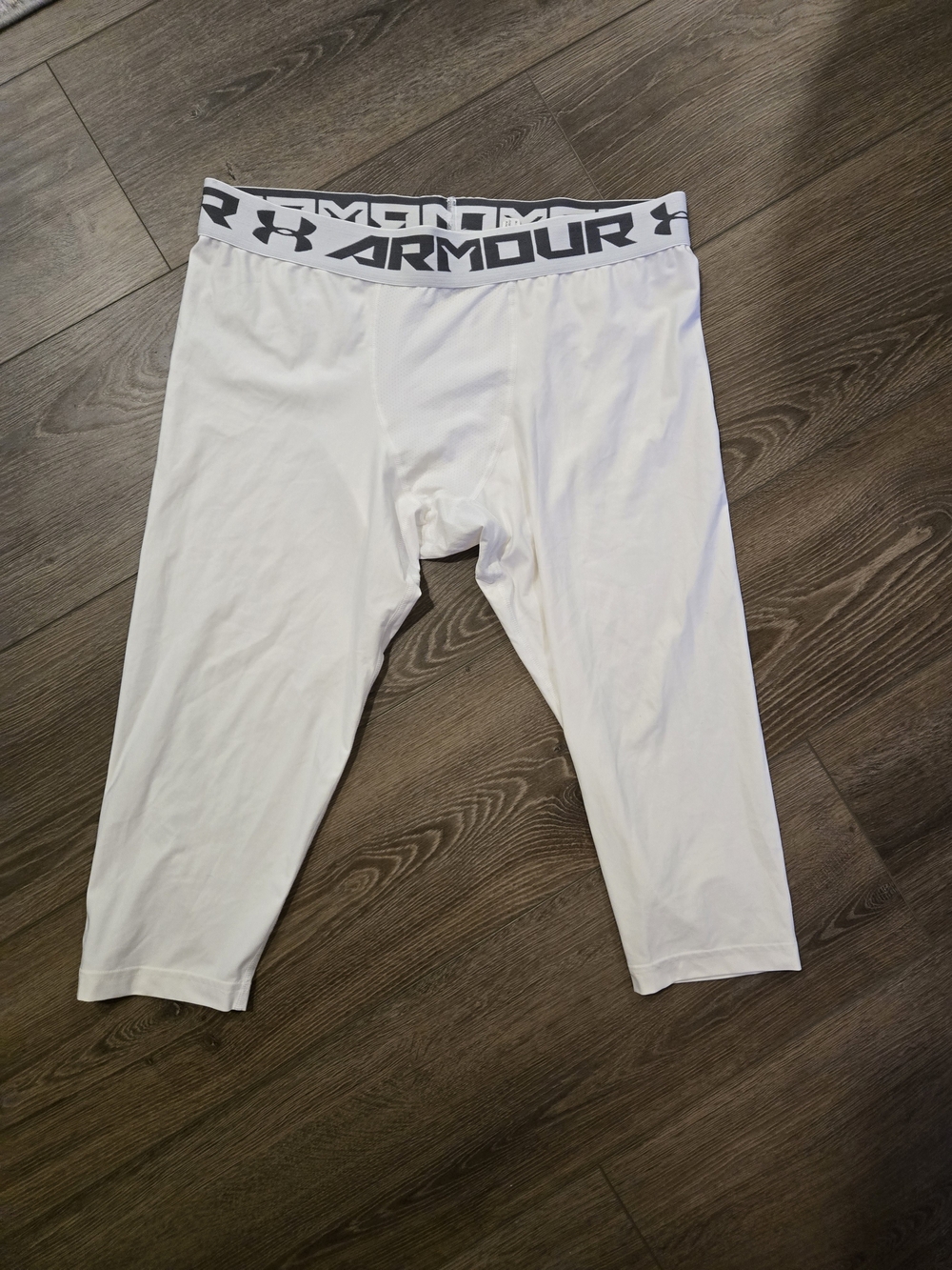 Under Armour Mens White Compression Bottoms